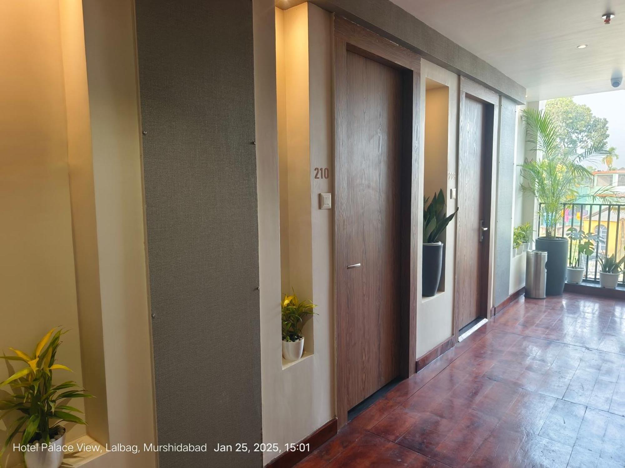 Hotel Palace View Murshidabad Екстер'єр фото